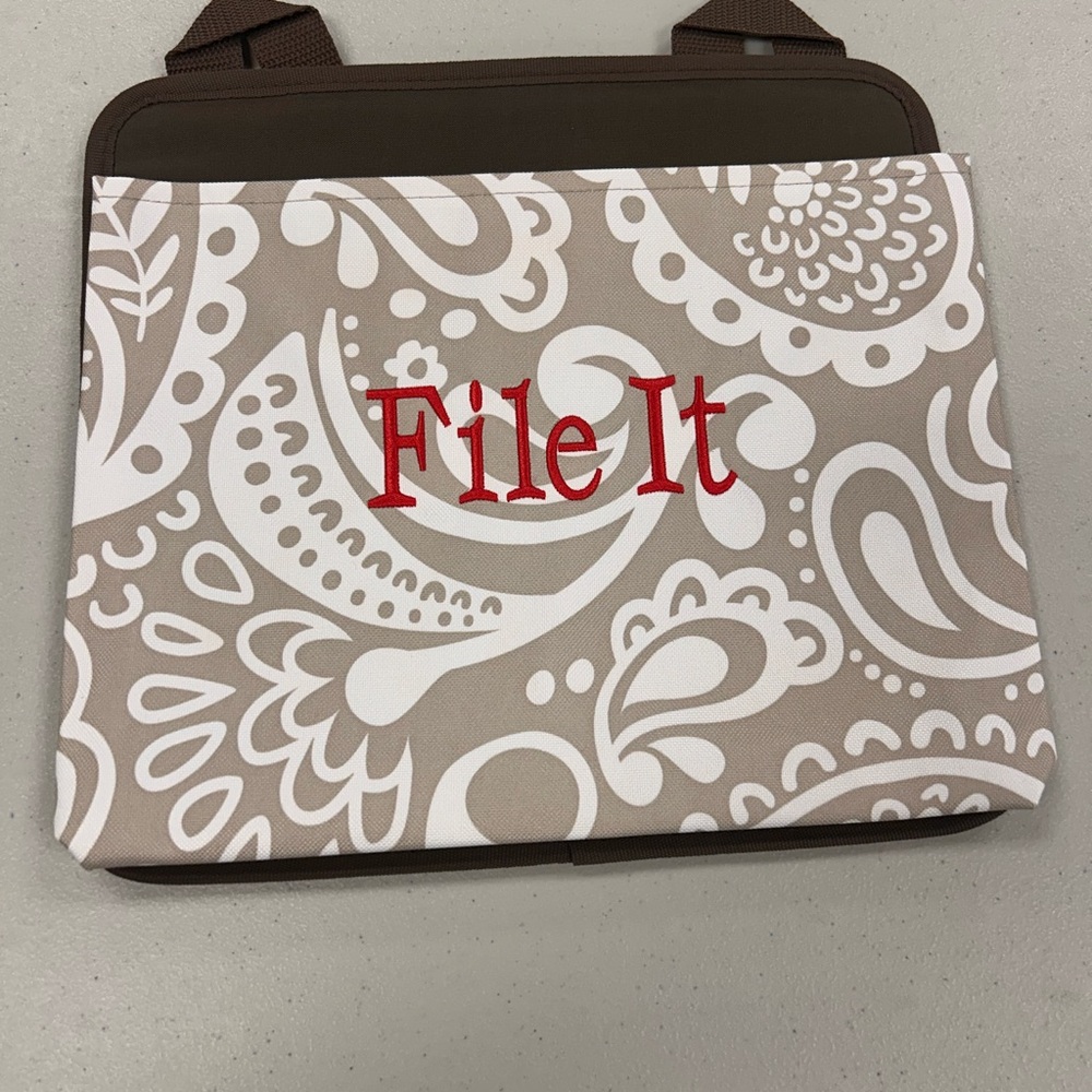 Thirty-one File It Brown and white oh snap pocket.